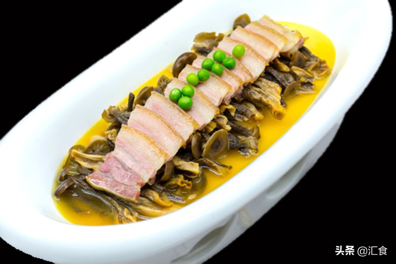 咸肉煨鹿茸菌做法,咸肉煨鹿茸菌教程酒店版本