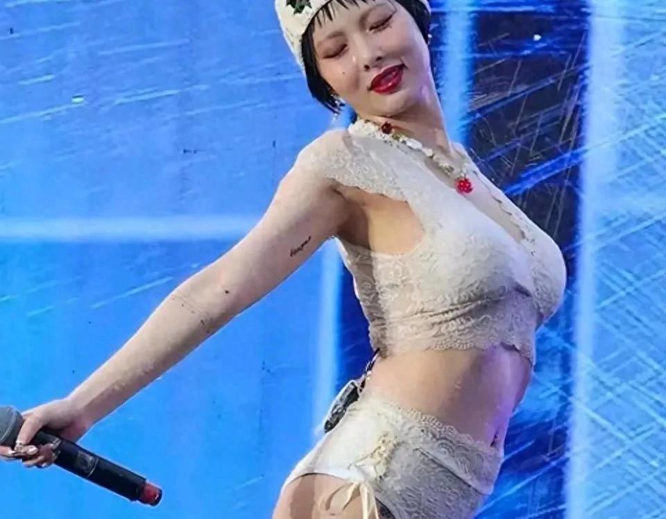 一场疯马秀，把韩国女明星遭遇的“性暴露”，彻底揭开