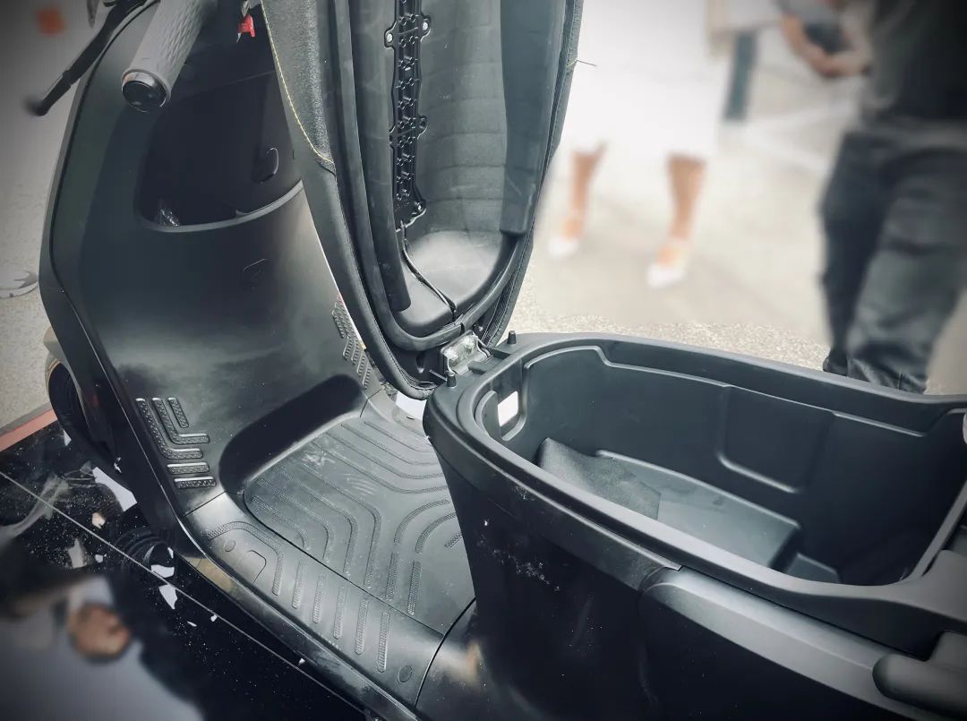 电摩e300p发布,九号电动摩托e300p