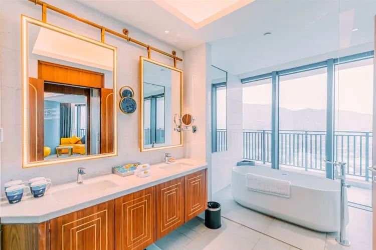 珠海长隆飞船酒店！海洋王国无限畅玩+畅游28楼绝美无边际泳池