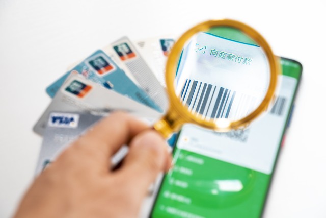 盗窃支付宝账户资金怎么定罪,支付宝转账给朋友结果发现是诈骗