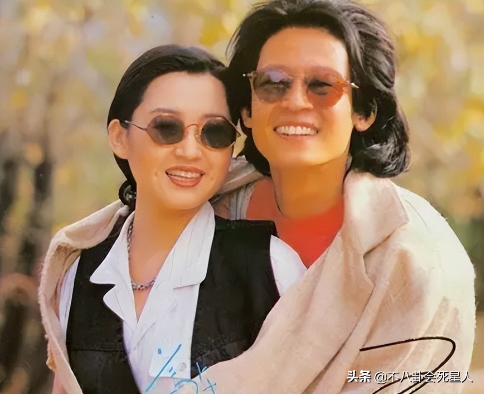 年轻时很美老了很丑的女星,年轻时候不好看老了漂亮的明星