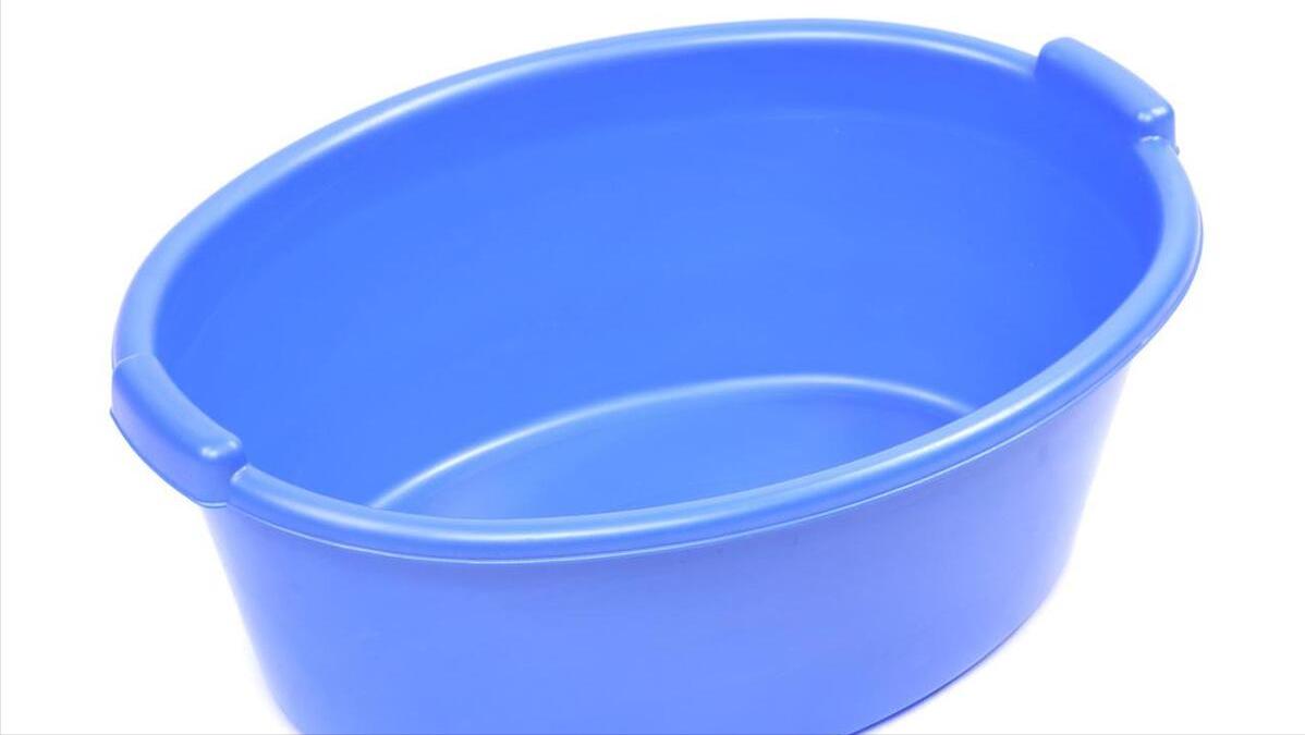 女性屁股中间为啥也会长毛？能不能直接剃掉？医生劝你手下留情