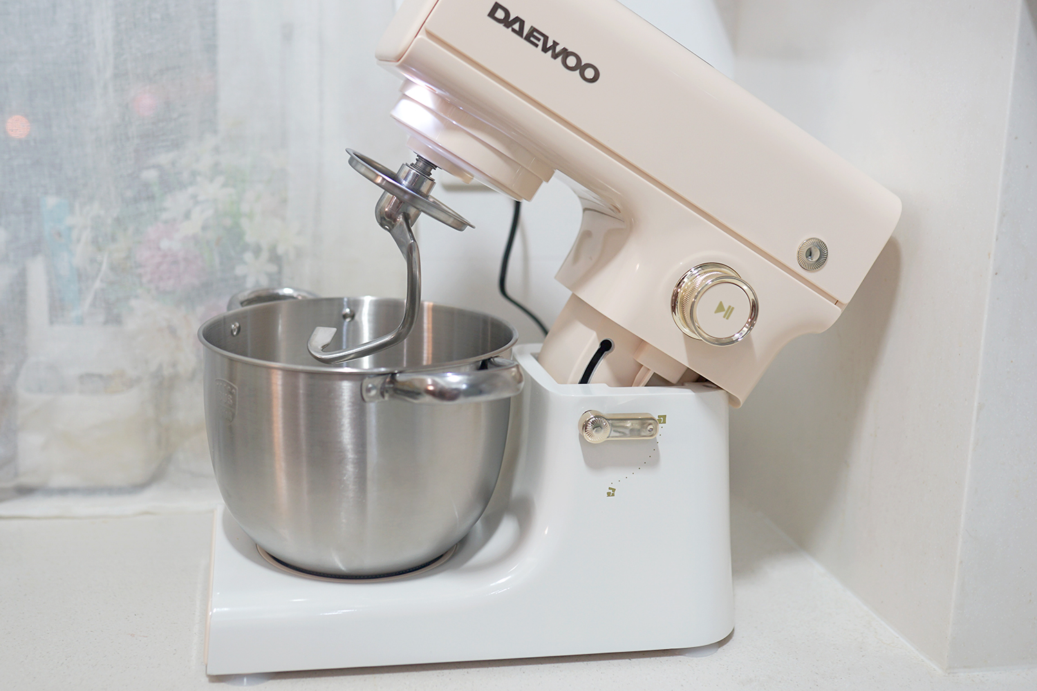 厨师机最好用什么样的,厨师机选择哪个牌子好一点