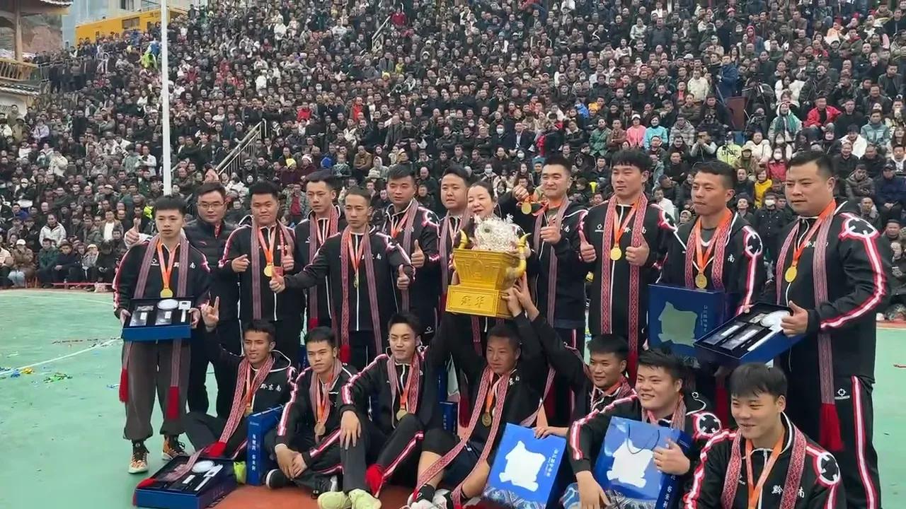 璐靛窞鍐犲啗姝屾洸,璐靛窞澶哄啝姝屾洸