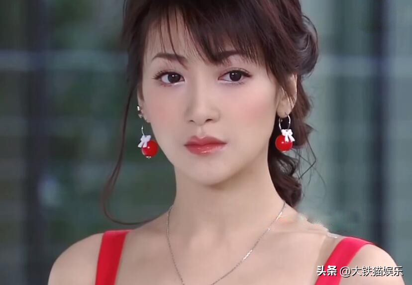 貌美如花眼光却差的6位女星,颜值下滑严重的9位女星