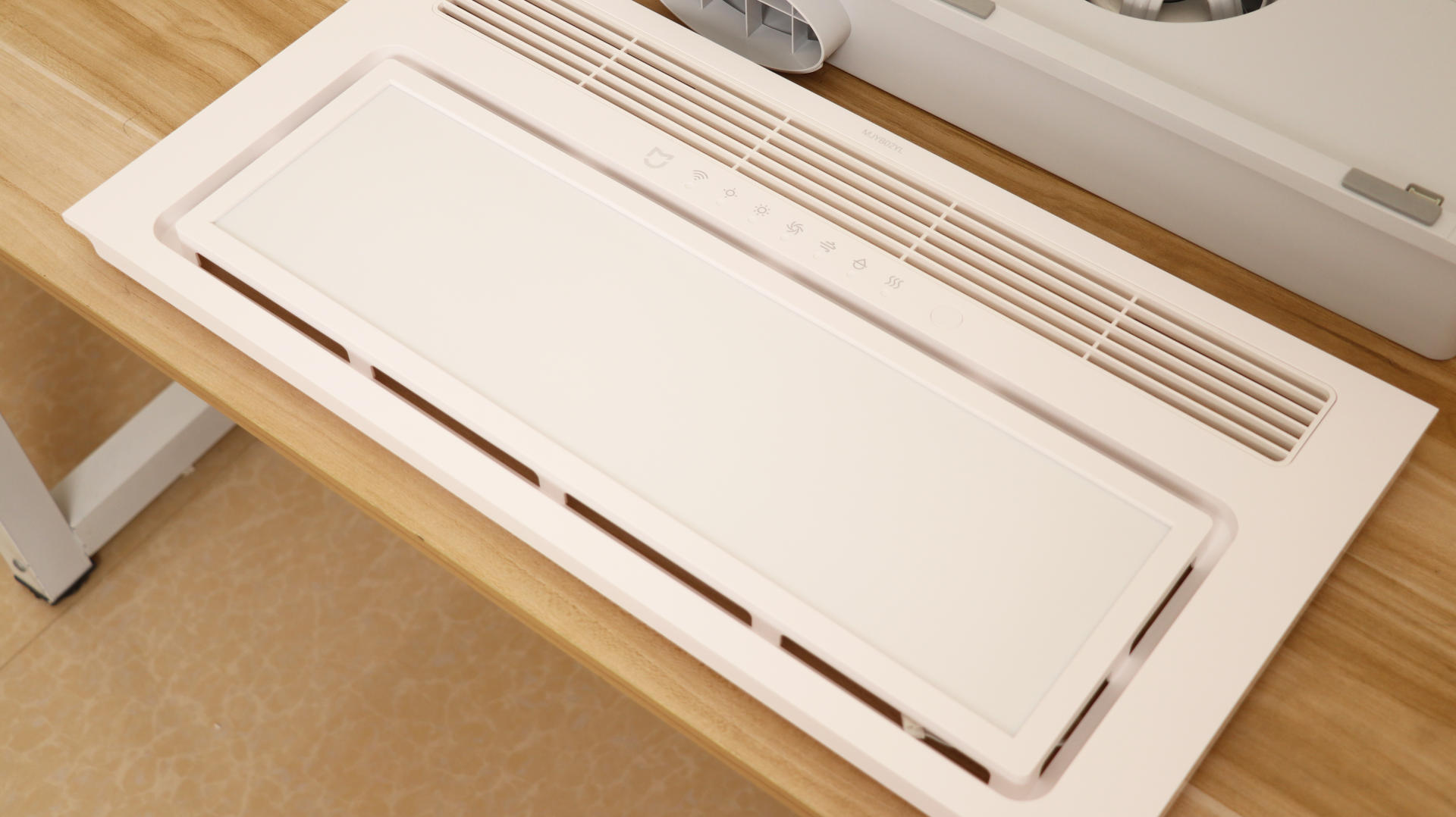 米家浴霸和yeelight浴霸pro对比,米家浴霸和欧普风暖浴霸对比