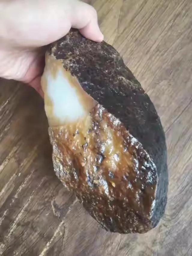 和田喀什玉龙河为什么有玉石,只有玉龙喀什河有和田玉