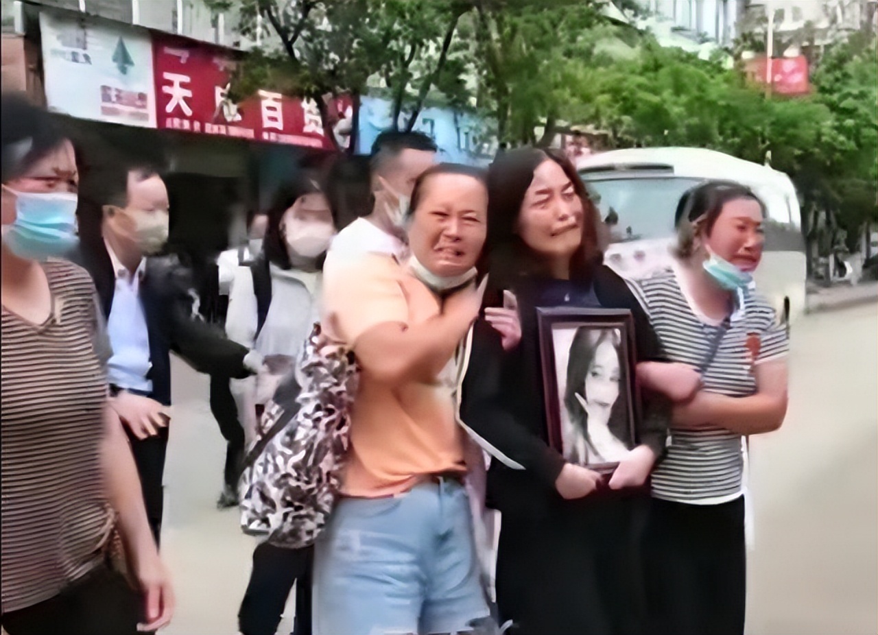 南京女大学生遇害案维持原判,死者父亲:宣判时感觉被告都瘫了