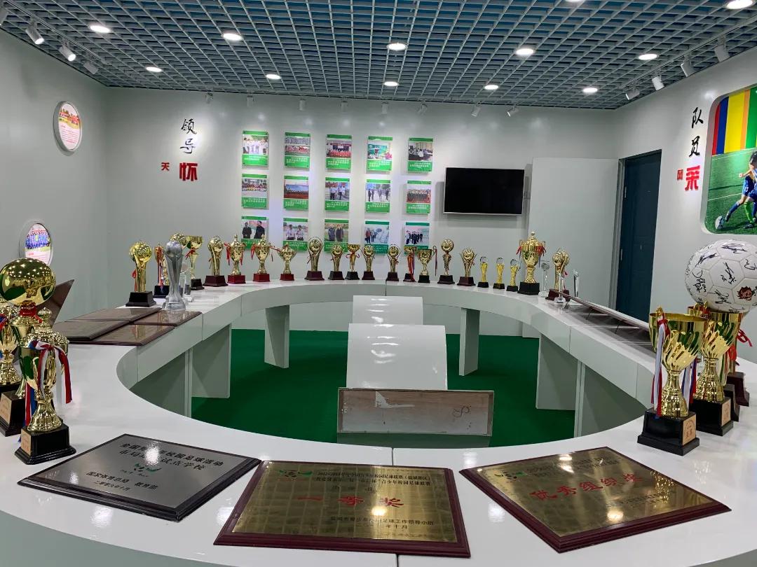 冰雪热,冰雪送孩子上学