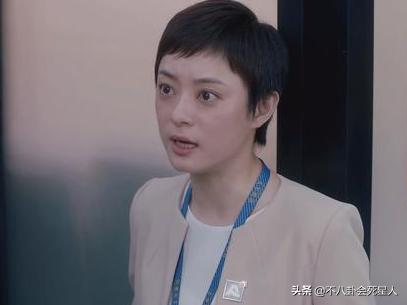 发腮堪比毁容的女星,发腮成大方脸