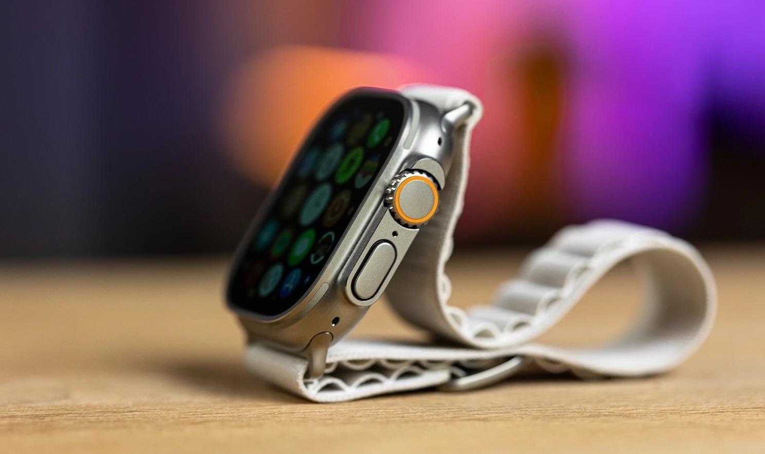 苹果安卓手表横评：差价近5千，OPPOWatch和AppleWatch谁更好？