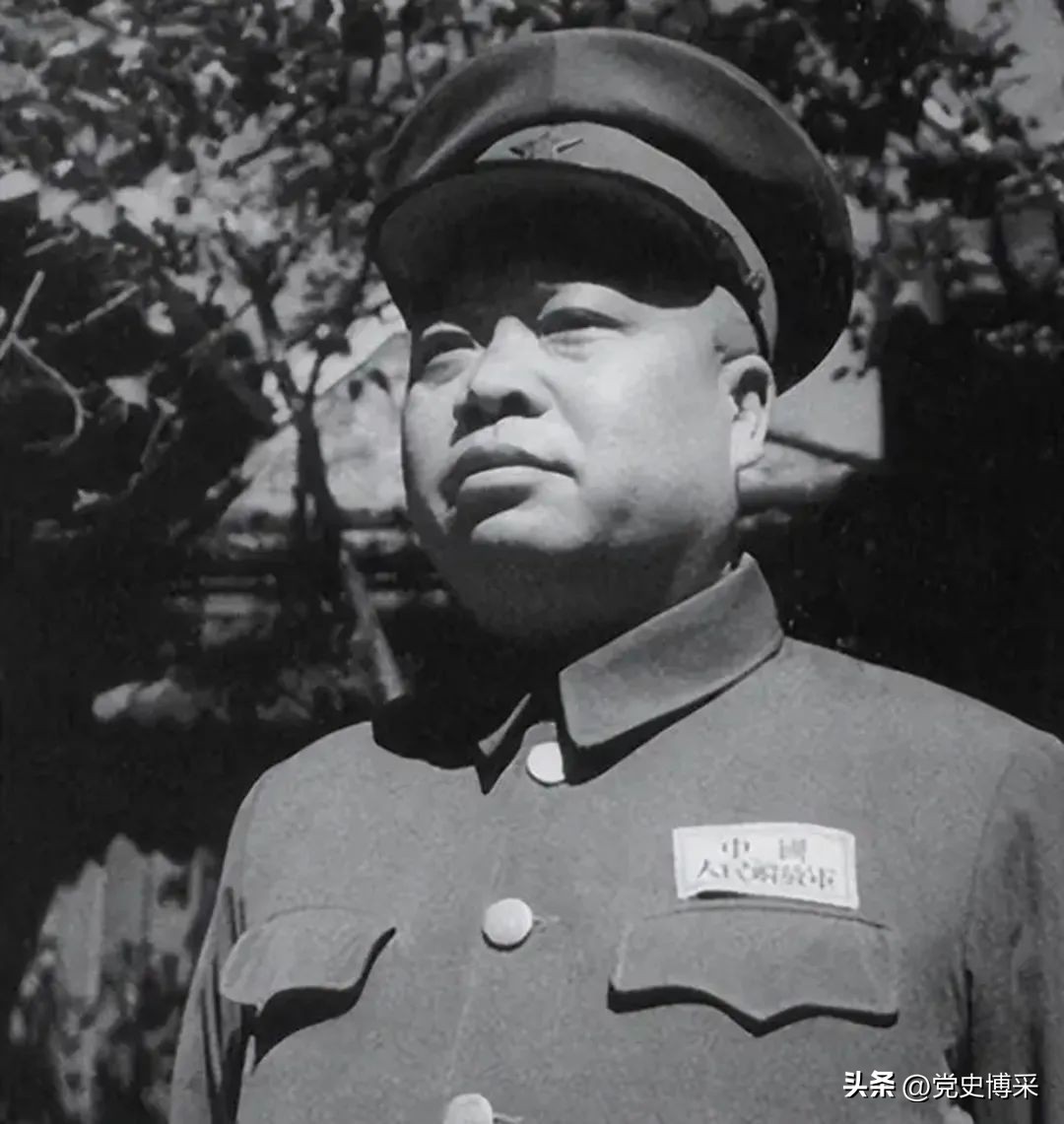 赖传珠：长期担任新四军参谋长的开国上将，负责授衔工作却主动要求评为中将，发现雷锋事迹并请毛主席题词