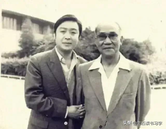 师胜杰拜师侯宝林时多大岁数,侯宝林收师胜杰哪一年