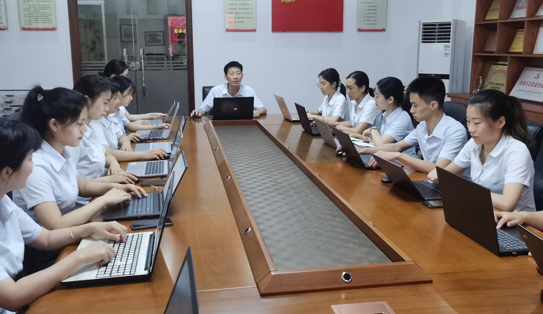 石碣四海学校学费多少钱,东莞四海学校招生简章