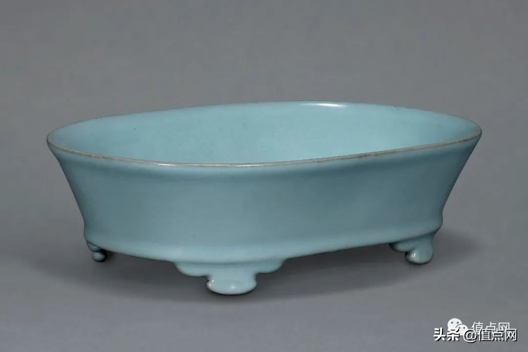 徐展堂藏清乾隆粉青釉六管瓶,徐展堂藏品