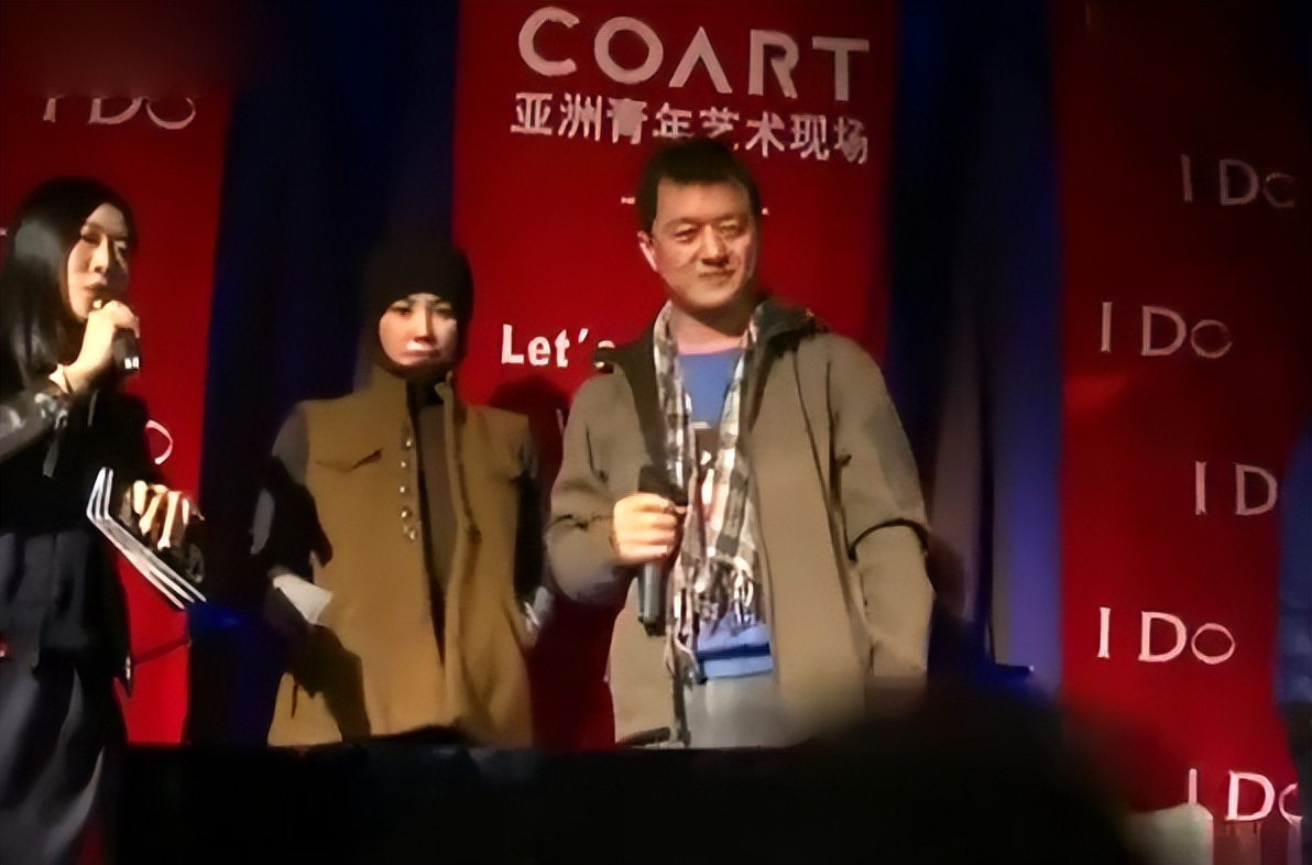 52岁的王菲怎么和谢霆锋相处,40多岁的王菲和谢霆锋