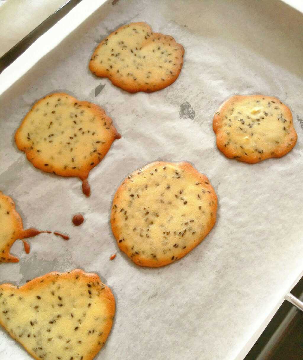 我很喜欢吃蛋糕，面包，酥饼……很喜欢西点，重点不是...