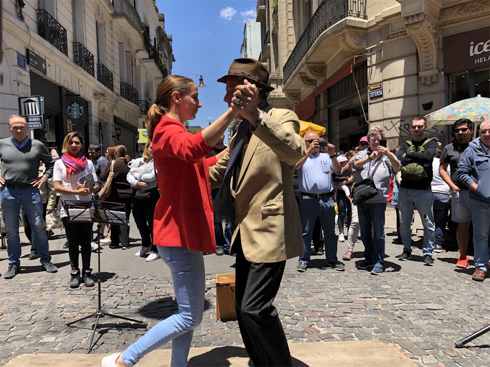 阿根廷足球强大的原因,阿根廷足球为什么很受欢迎