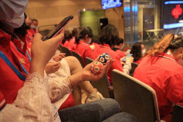 买彩票自选几率大还是机选几率大,彩民中7831万是机选还是守号