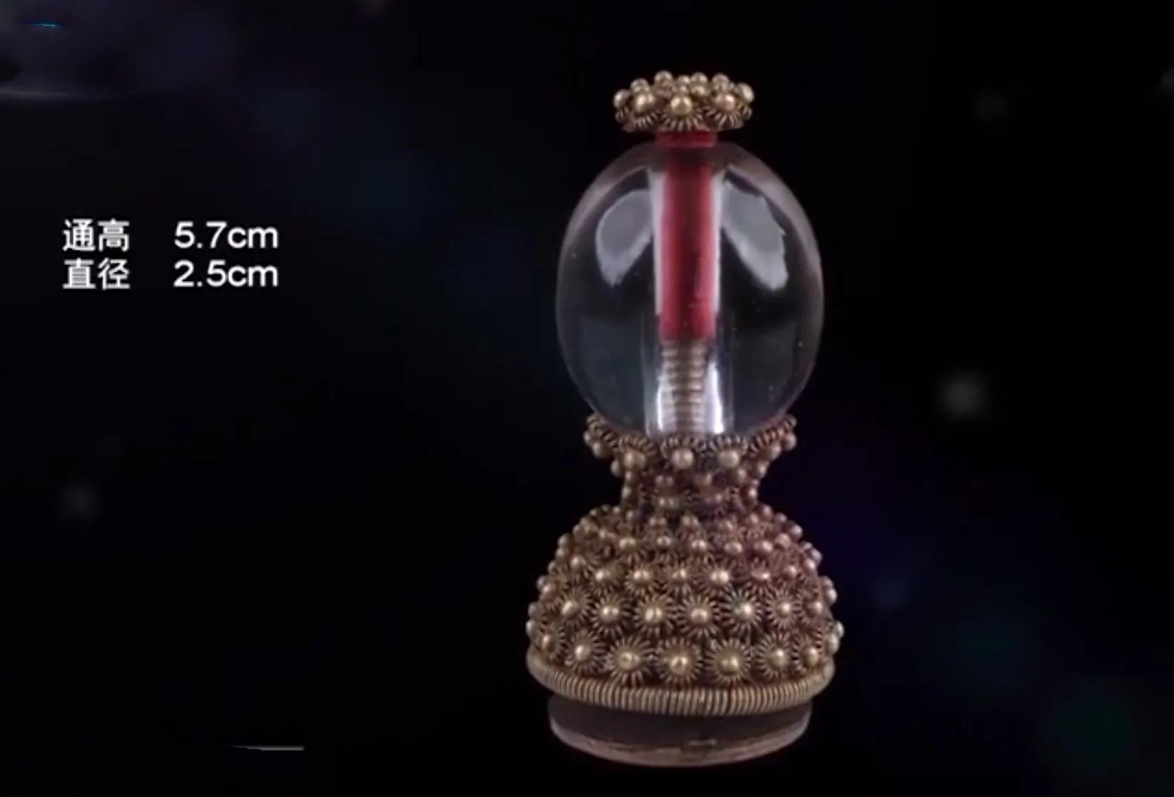 和珅官帽顶珠价值一亿三千多万,和珅怎么可以戴王爷的顶珠