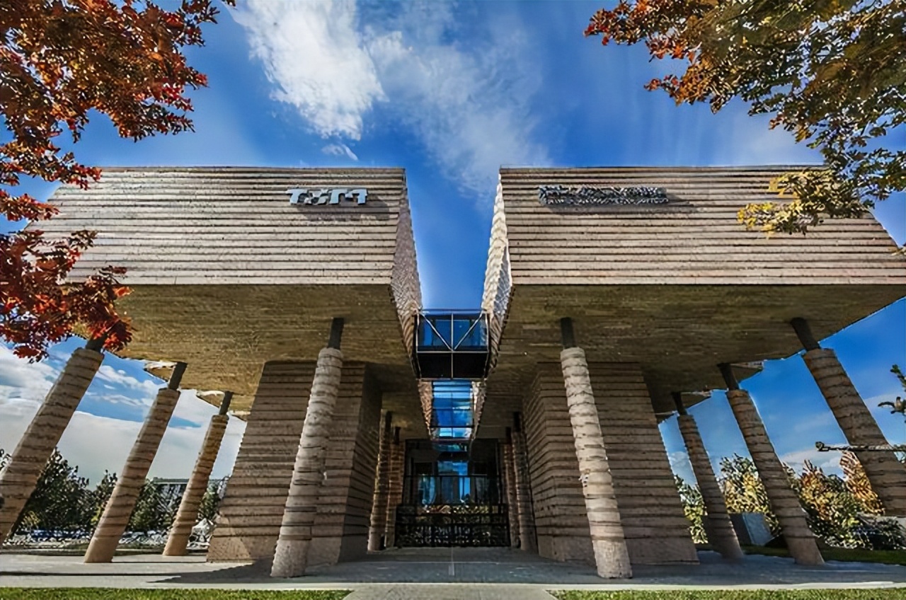 工商管理算不算金融类专业,工商企业管理是万金油专业吗