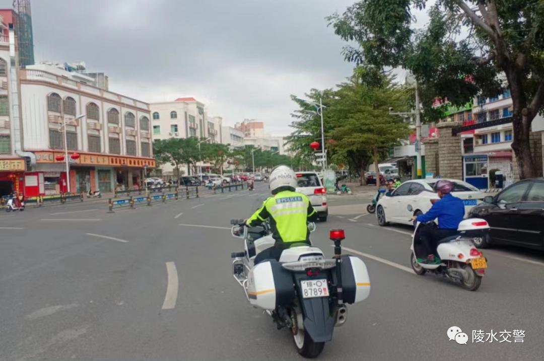 守平安护团圆陵水公安交警圆满完成“春节”假期交通安保工作|平安春运交警同行