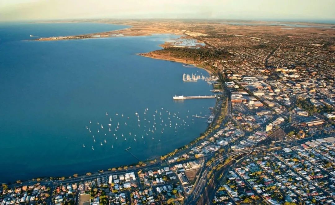 澳大利亚有多少土地适合人类居住,为什么澳大利亚内陆很少人居住