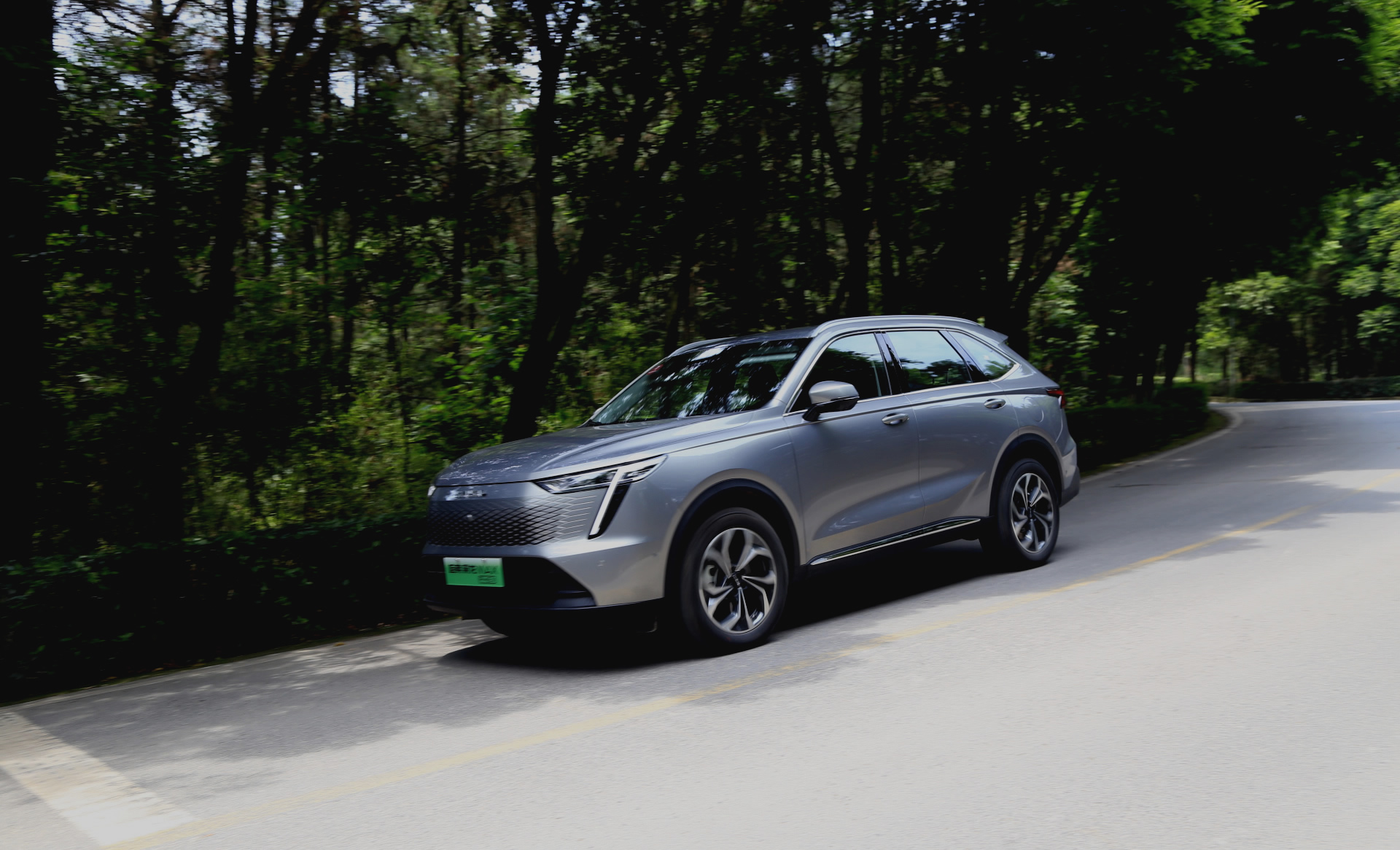 鍝堝紬鏋緳max鍏ㄨ兘鐢靛洓椹辨柊鑳芥簮suv,鍝堝紬鏋緳max绌洪棿瀹芥暈鏅鸿兘閰嶇疆涓板瘜