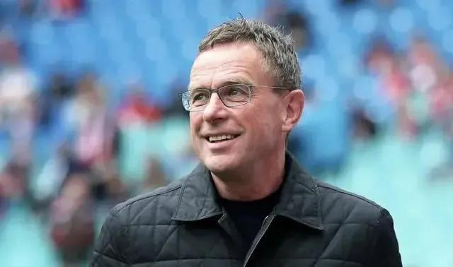 朗尼克提出什么技战术,朗尼克履历