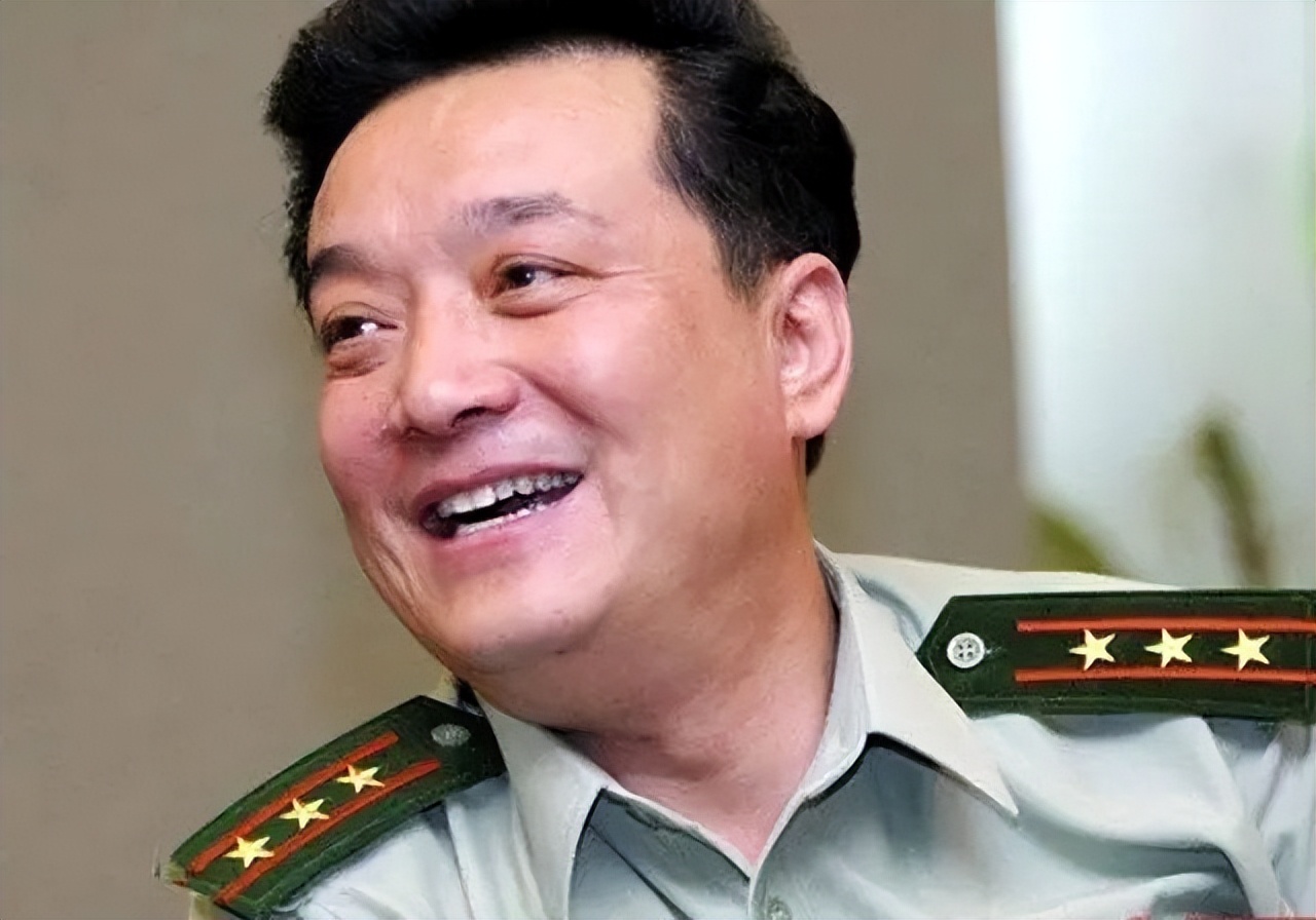 王平：逝世原因令人心酸，葬礼上姜昆蔡明含泪送别