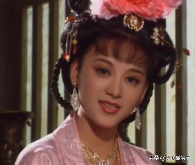 5位“笨蛋美人”天花板，苏有朋说的对，长得好看的演才不会被骂