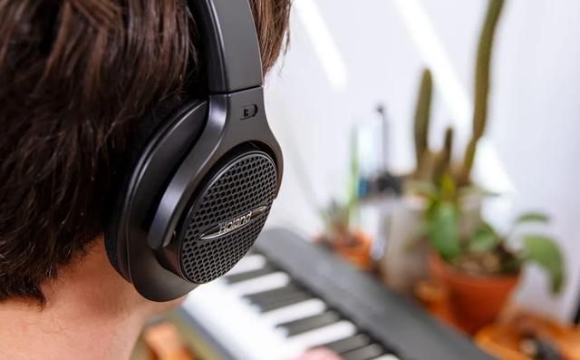 电钢琴与真钢琴声音区别,电钢琴和真正钢琴的区别