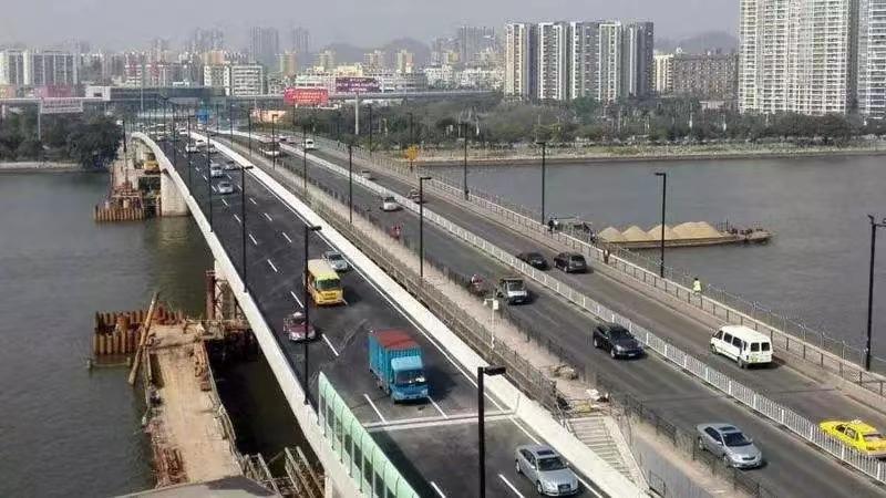 广佛金沙洲,又爱又恨,一边睡城一边堵城