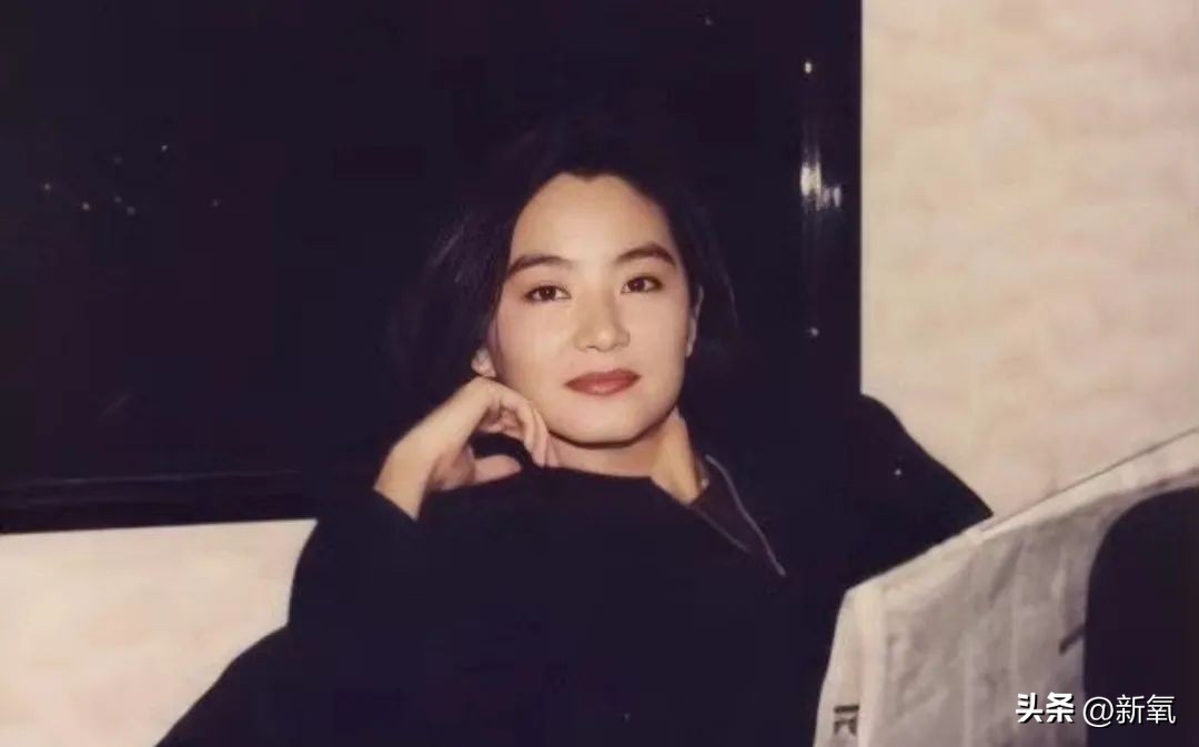 职场穿搭彩色,职场穿搭一定要选择有设计感