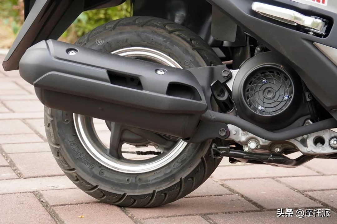本田ncr125和铃木uy125实测,五羊本田摩托车踏板ncr125价格