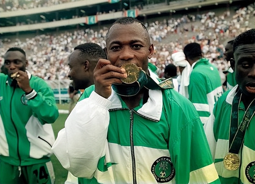 他是非洲足球先生，奥运金牌得主，大罗队友，来甲A试训无人问津