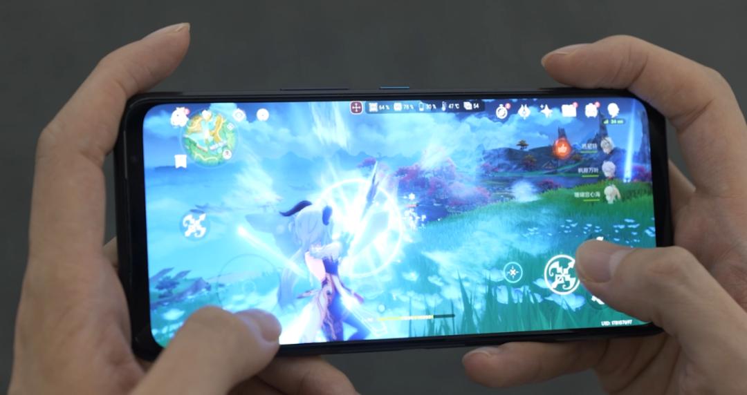 「实验室」全新评测，8款手机专业游戏测试对比，ROG杀疯了