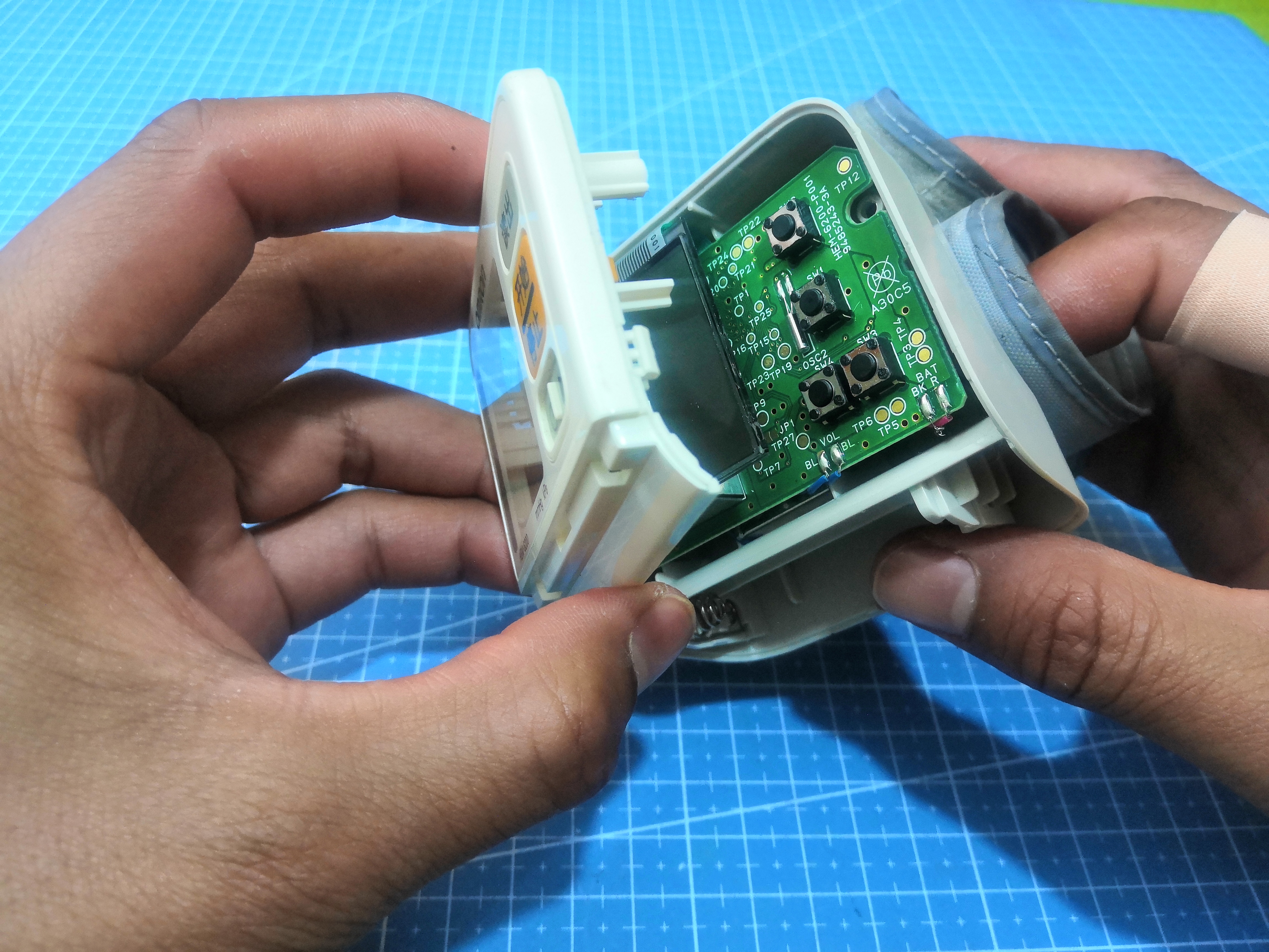 欧姆龙血压计hem-6200价格,omronhem8102a电子血压计调节方法