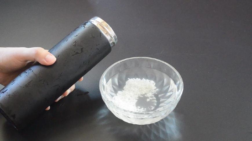 茶杯滤网清洗小窍门保温杯,没有刷杯子的刷子怎么清洗保温杯