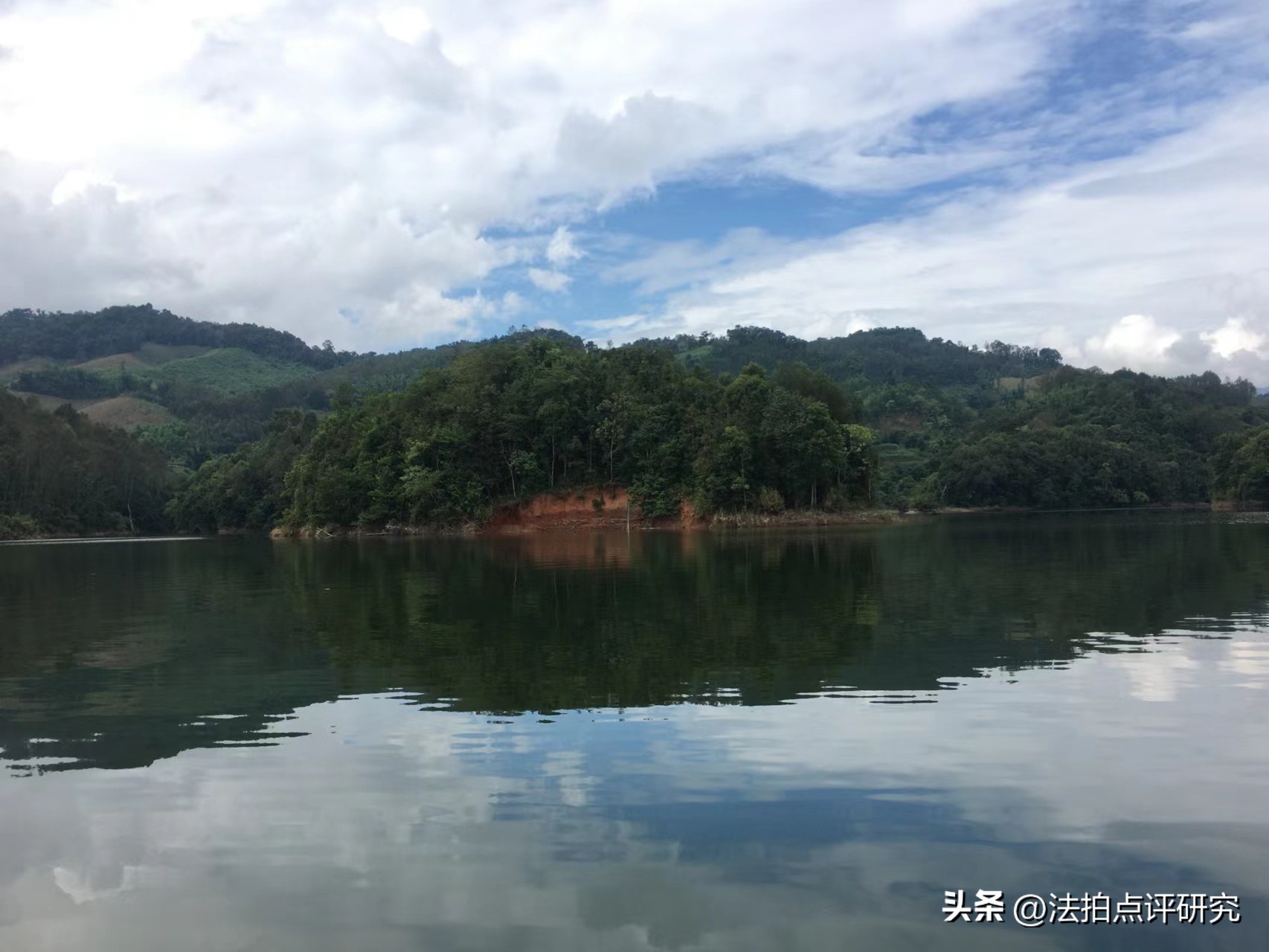 当岛主机会来了！云南德宏水库小岛一元起拍，有产权证，可过户！