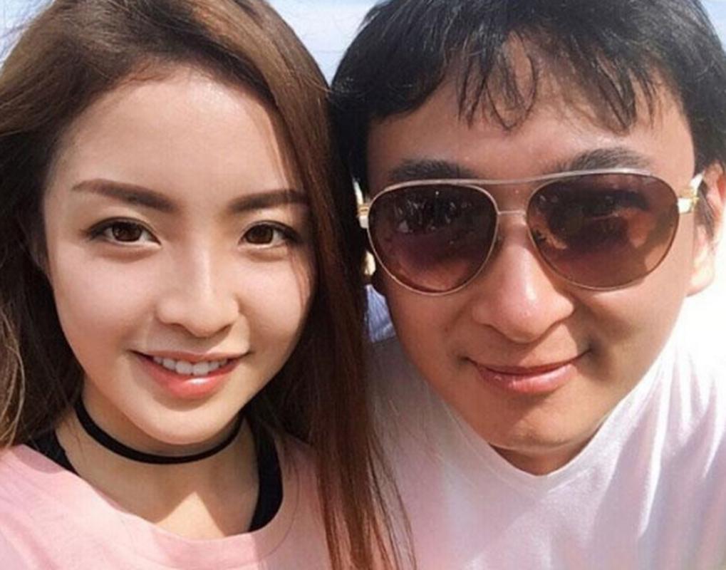 王思聪带三位网红逛街,王思聪携女友外出被偶遇