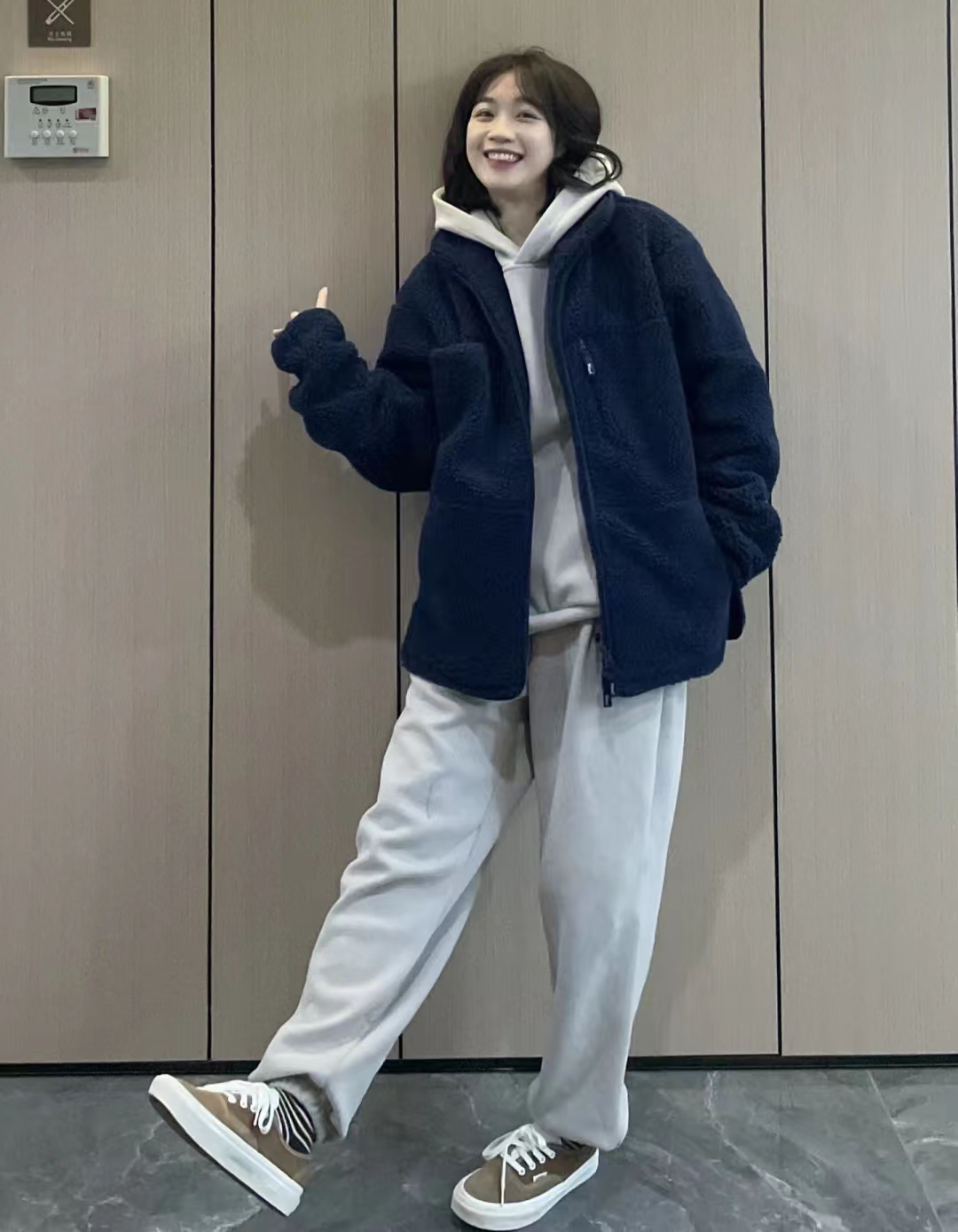 卫衣叠穿内搭加绒打底衫女秋冬,卫衣叠穿搭配秋冬