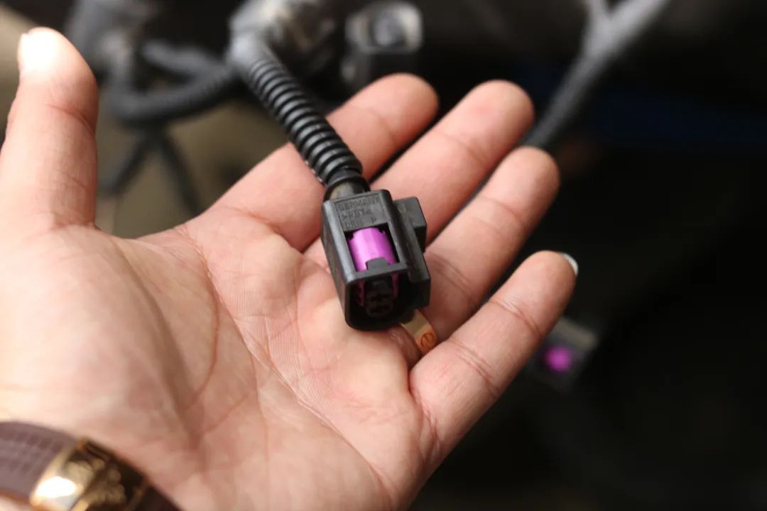 大众100万左右的车辉腾,重庆二手辉腾全面翻新修复