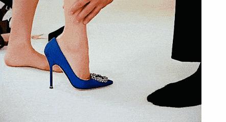 “天花板”级别的女性群像剧,原班人马重聚再聊大尺度话题