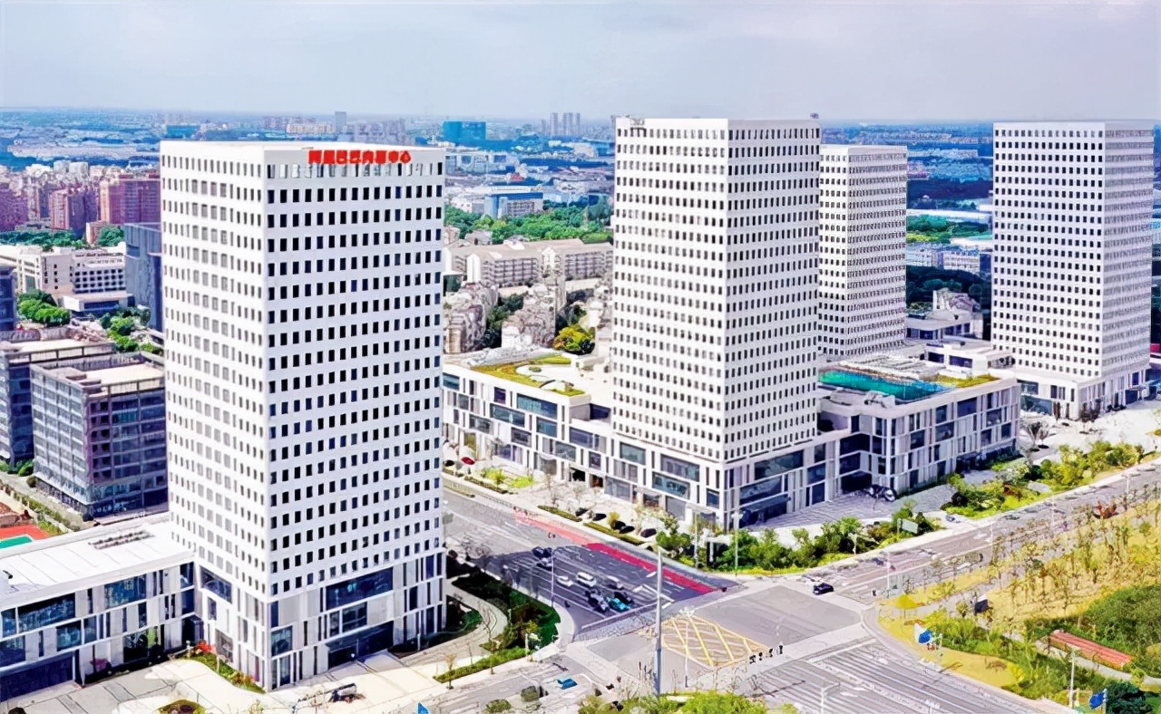 2021年，常州，牛牛牛！什么都挡不住常州奔跑的脚步…