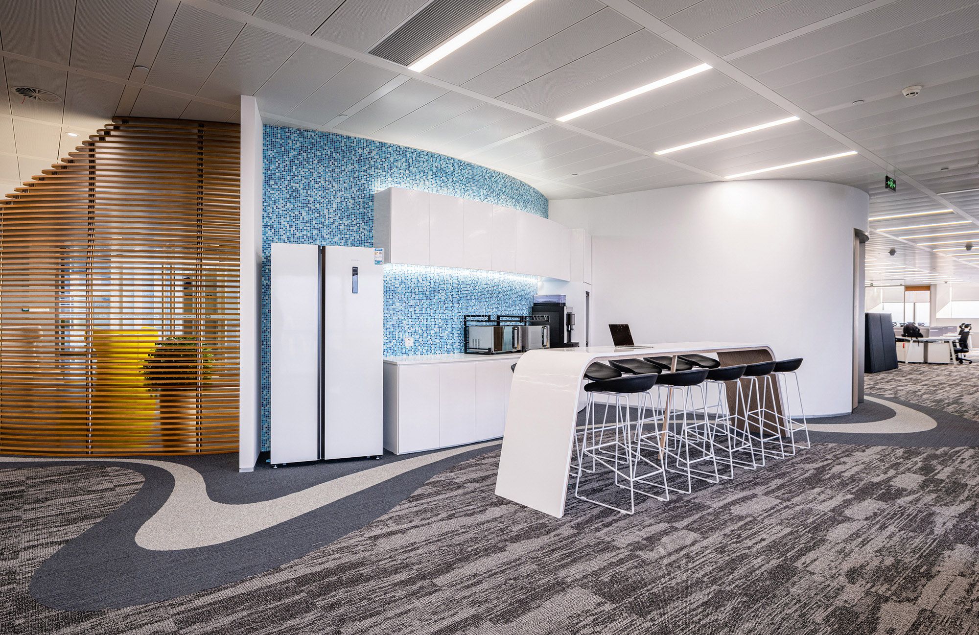 装修精选| 快消巨头：高露洁办公室长啥样？