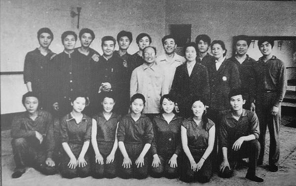 梁冠华的妻子唐烨的个人资料,演员梁冠华妻子唐烨简历