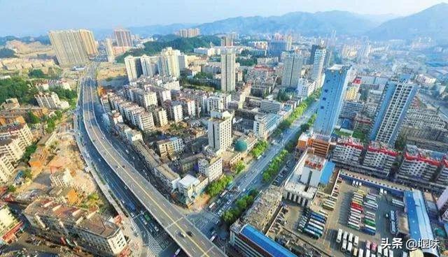 十堰市是湖北第二大城市吗,十堰位于几线城市