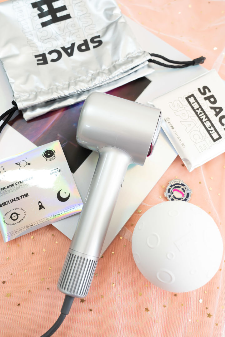 太空联名吹风机,高格调的吹风机